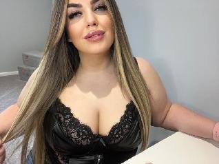 HOTANNA93 - I like to have some fun on cam and meet new people :) - I can be sweet as an angel or very naughty you chose how you want to have fun with me :)